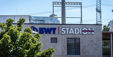 Das BWT-Stadion am Hardtwald ist die Heimspielstätte des SV Sandhausen