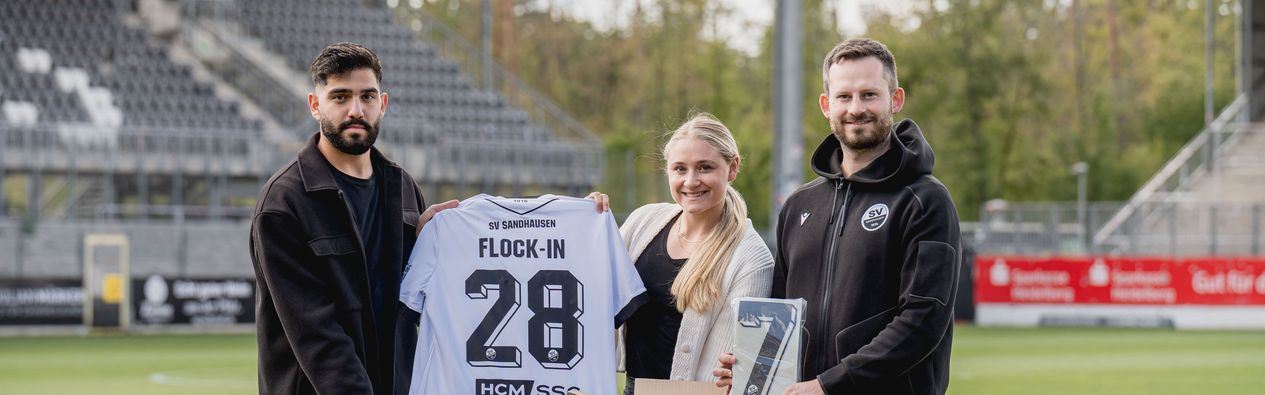 Bildunterzeile: (v.l.) Lian Karadas, Laura Schwinn und Stefan Feininger
