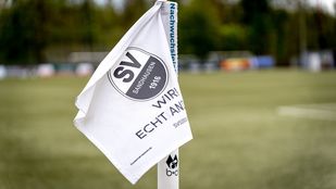 Symbolfoto Eckfahne Hardtwald-Campus
