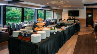 Ein reichhaltiges Buffet lässt keine Wünsche offen